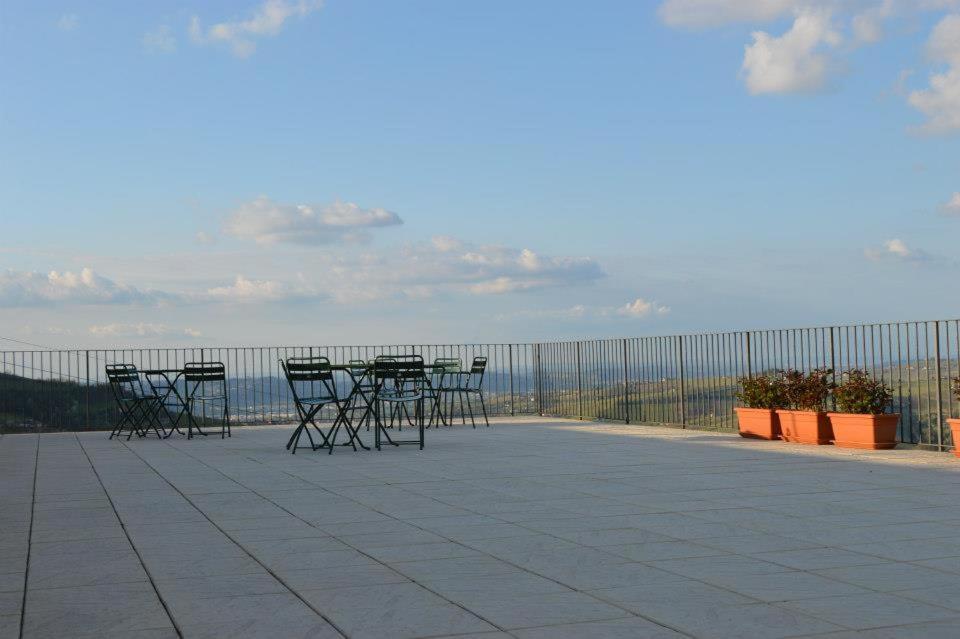 Agriturismo Cascina Rabalot Diano d'Alba Luaran gambar